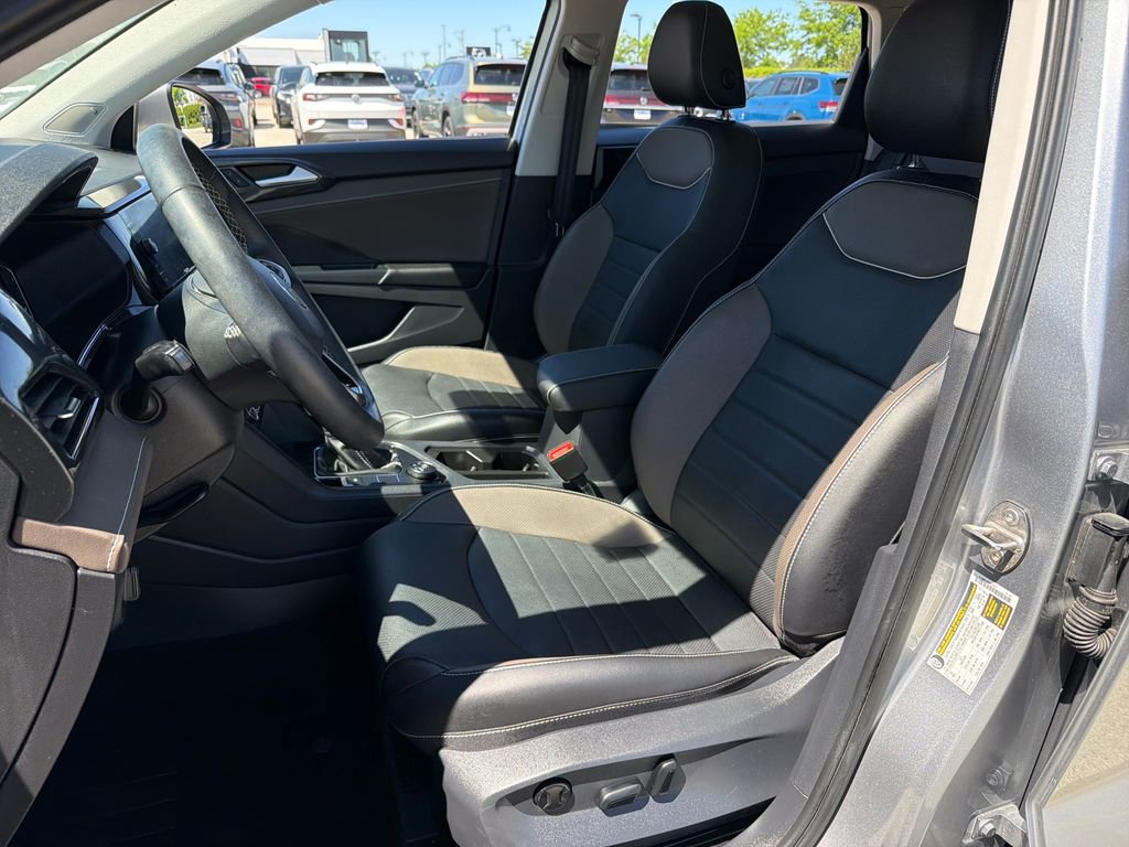 Certified 2023 Volkswagen Taos SEL AWD/4WD image 7