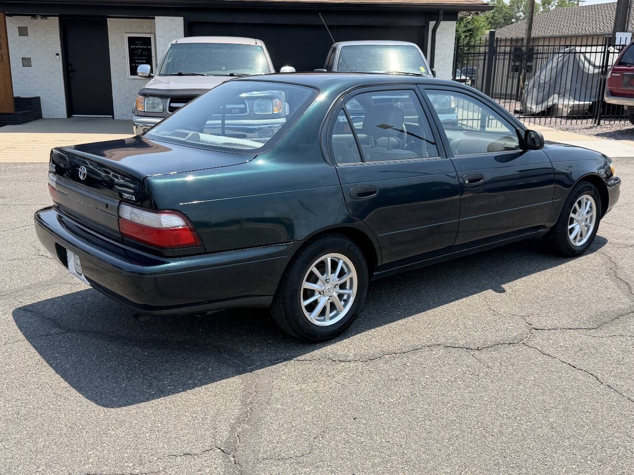 Used 1996 Toyota Corolla FWD image 22