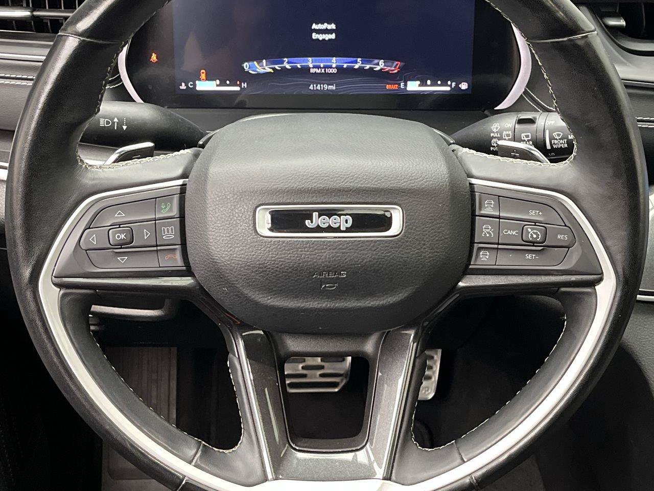 Used 2022 Jeep Grand Cherokee L Laredo AWD/4WD image 15