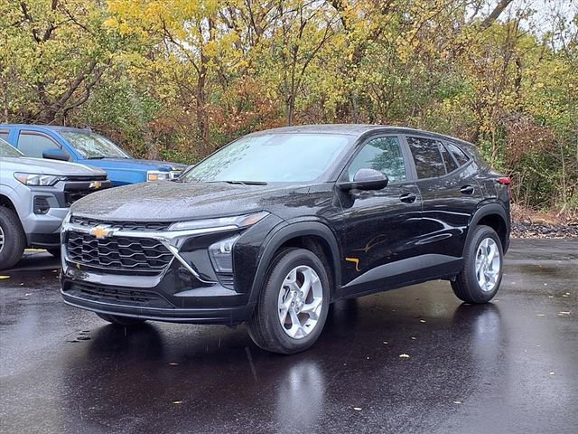 Used 2024 Chevrolet Trax LS w/ LS Convenience Package