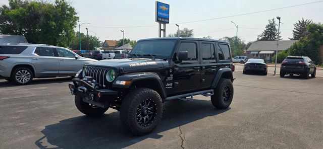 Used 2018 Jeep Wrangler Unlimited Sahara AWD/4WD image 3