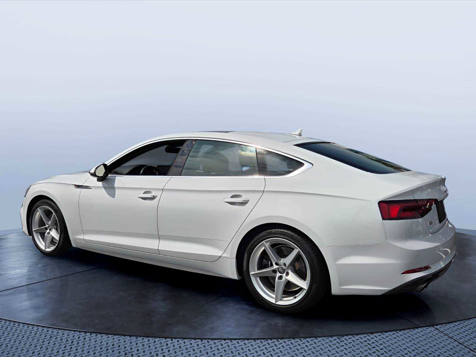 Used 2018 Audi A5 2.0T Premium Plus w/ Premium Plus AWD/4WD image 4