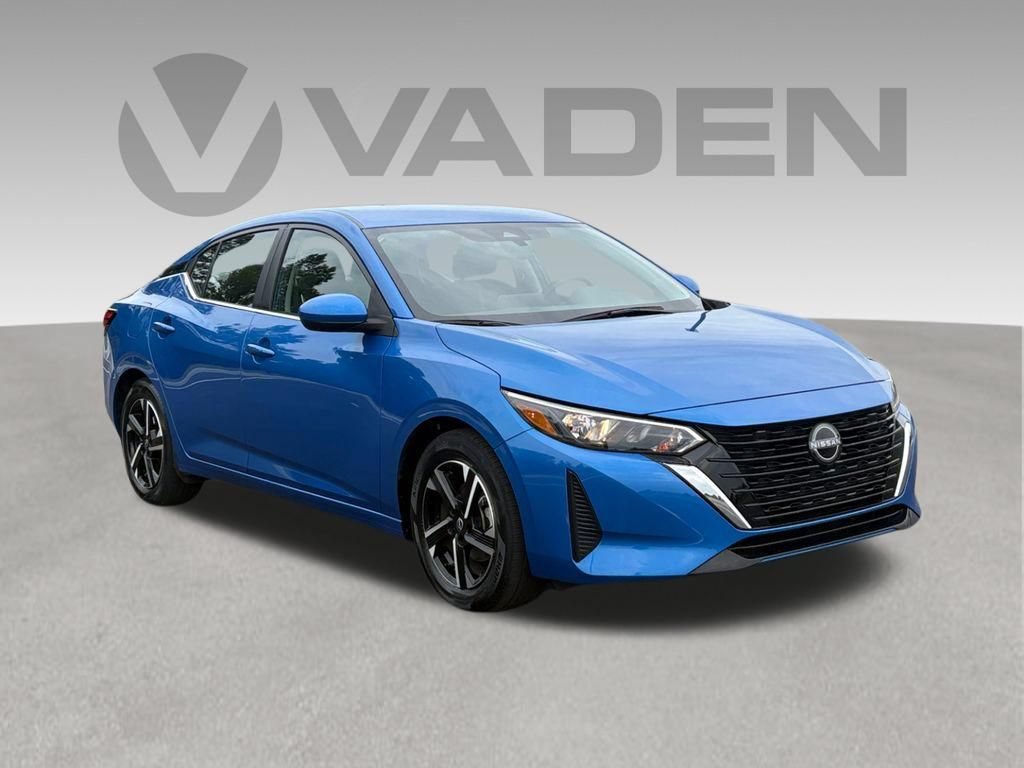 Used 2025 Nissan Sentra SV FWD image 1