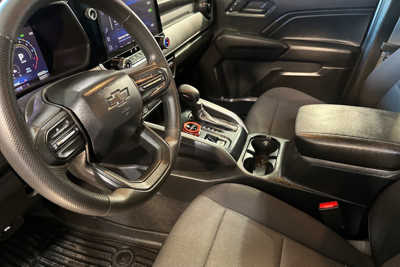 Used 2024 Chevrolet Colorado Trail Boss w/ Advanced Trailering Package AWD/4WD image 11
