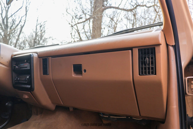 Used 1990 Ford Bronco AWD/4WD image 40