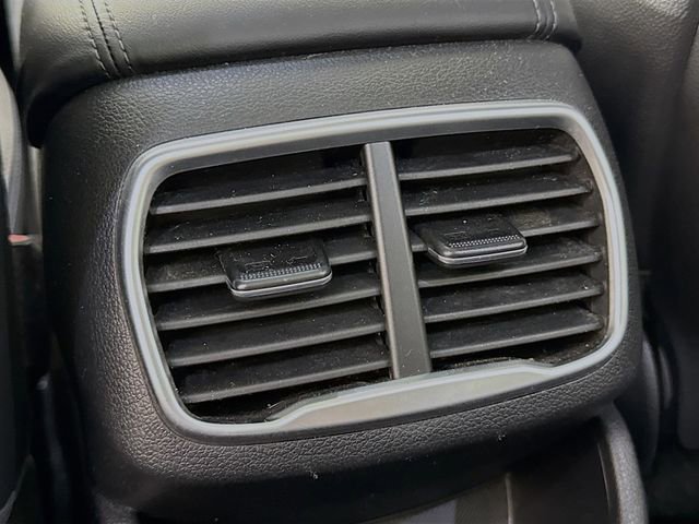 Used 2020 Hyundai Santa Fe Limited image 29