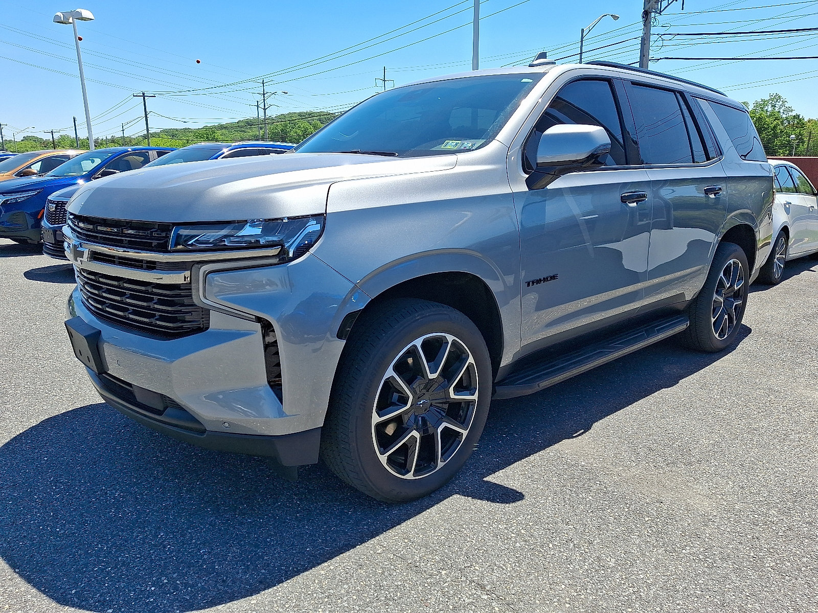 Used 2024 Chevrolet Tahoe RST w/ Luxury Package AWD/4WD image 3