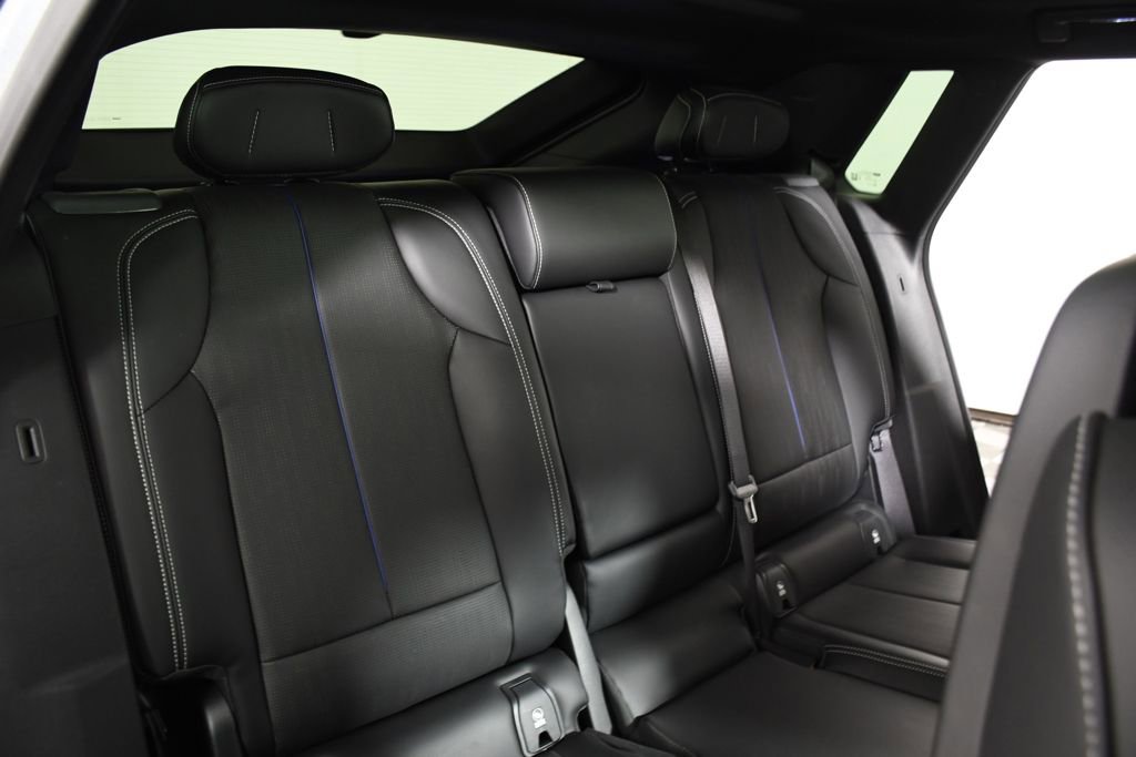 Used 2024 Cadillac Lyriq Luxury image 22