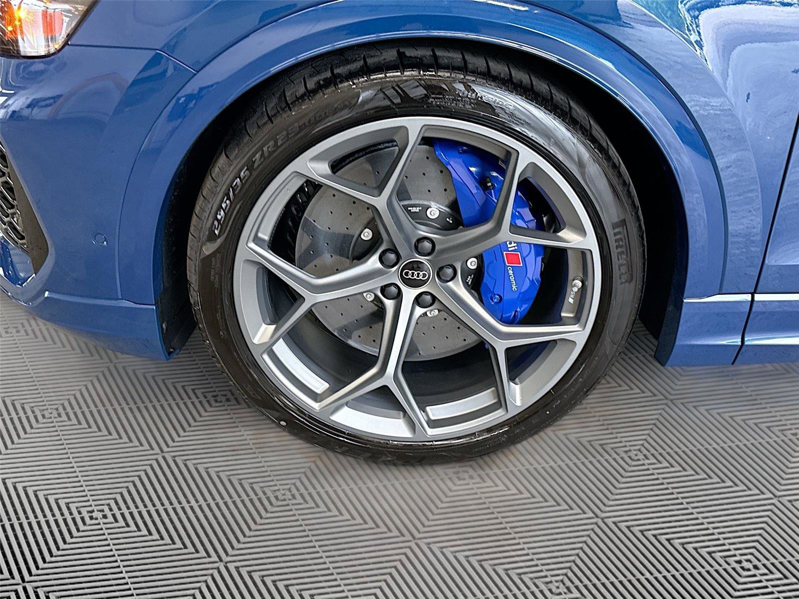 New 2026 Audi RS Q8 performance AWD/4WD image 32