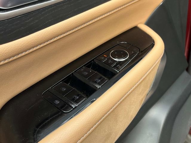 Used 2025 INFINITI QX80 Sensory AWD/4WD image 34