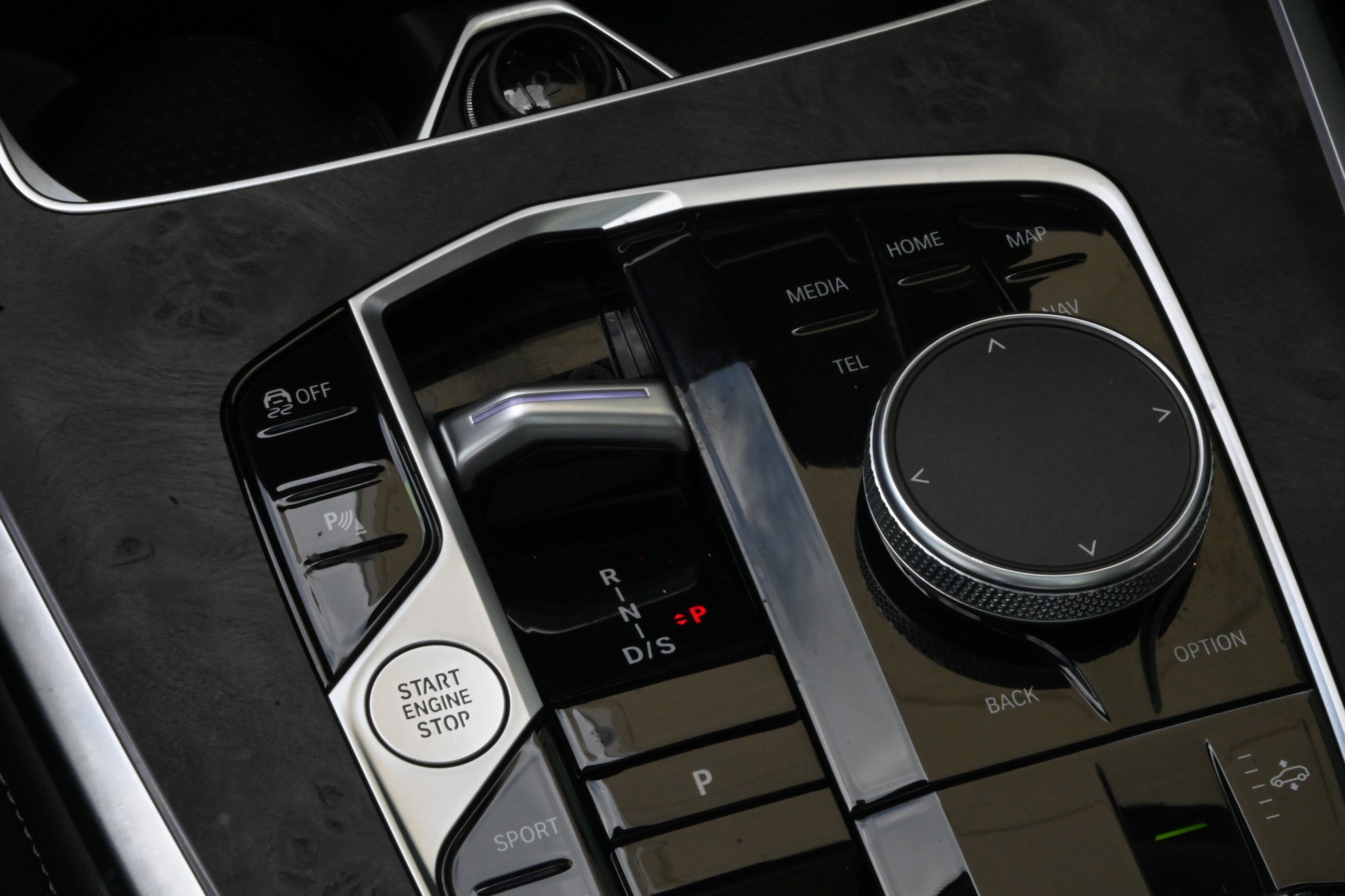 Certified 2024 BMW X7 xDrive40i image 22