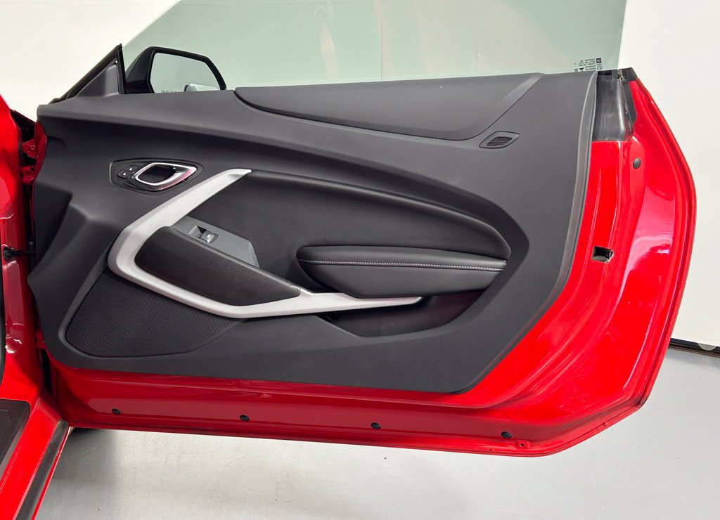 Used 2024 Chevrolet Camaro LT RWD image 10
