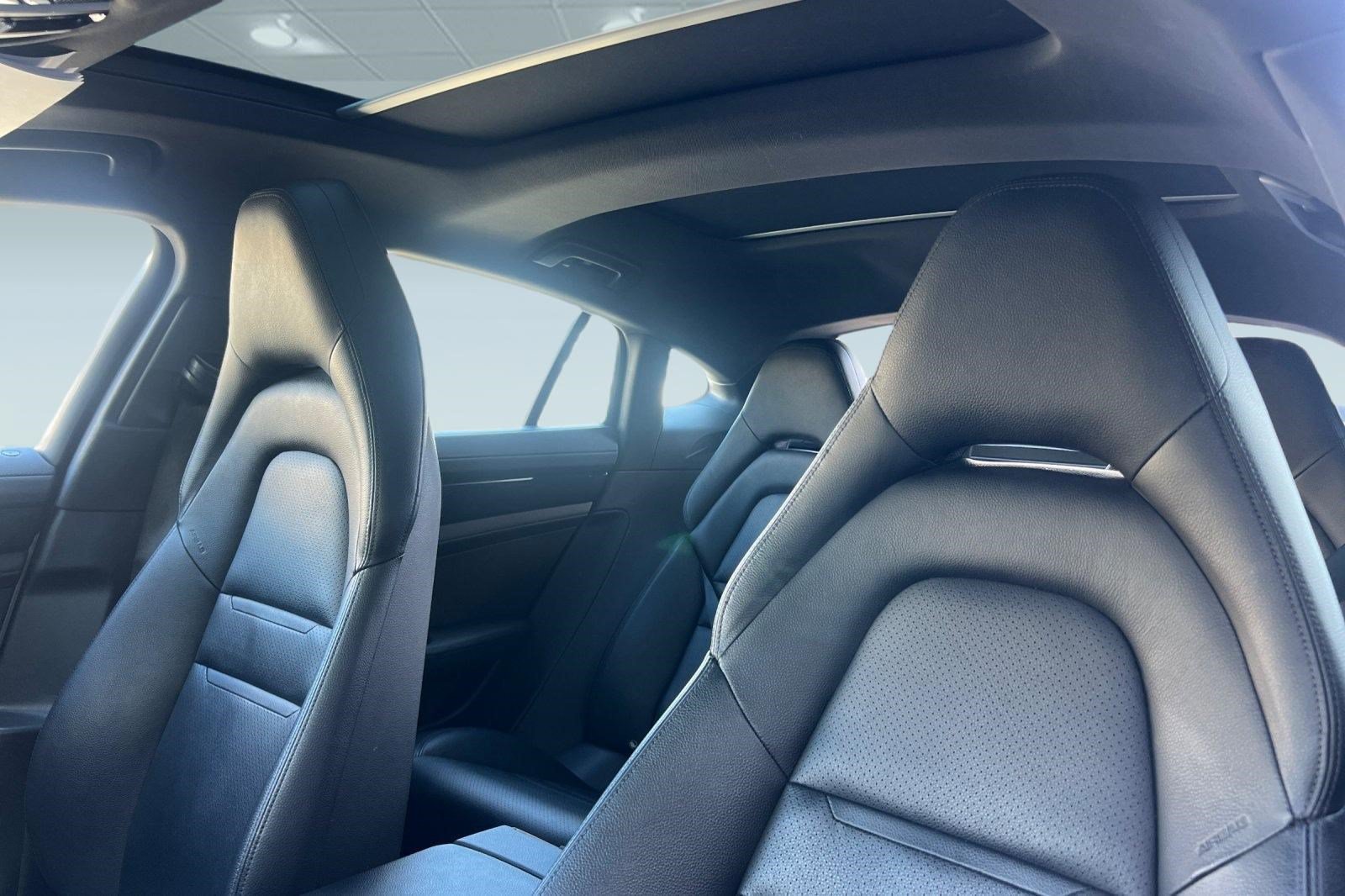 Used 2020 Porsche Panamera 4 AWD/4WD image 23