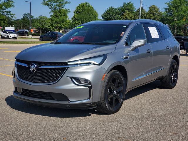 Used 2023 Buick Enclave Essence w/ Experience Buick Package AWD/4WD image 2