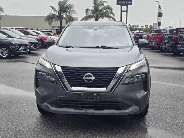 Used 2022 Nissan Rogue S FWD image 2