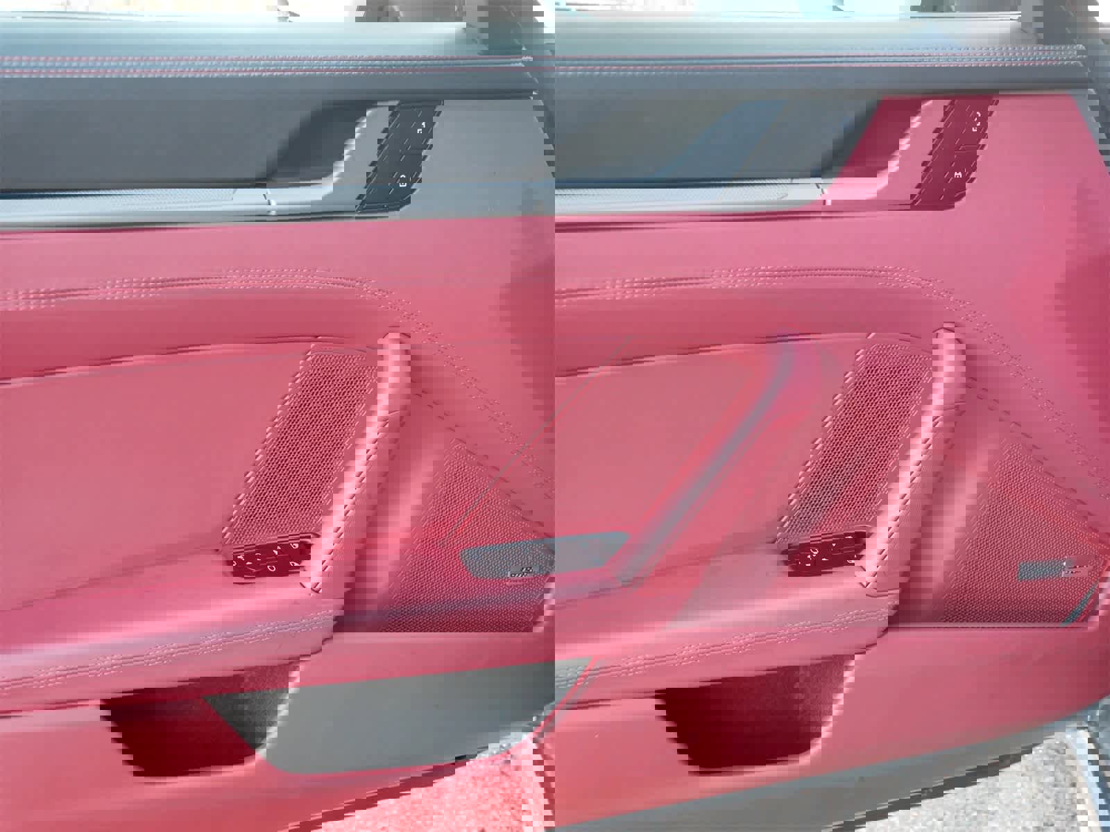 Used 2023 Porsche 911 Carrera S image 9