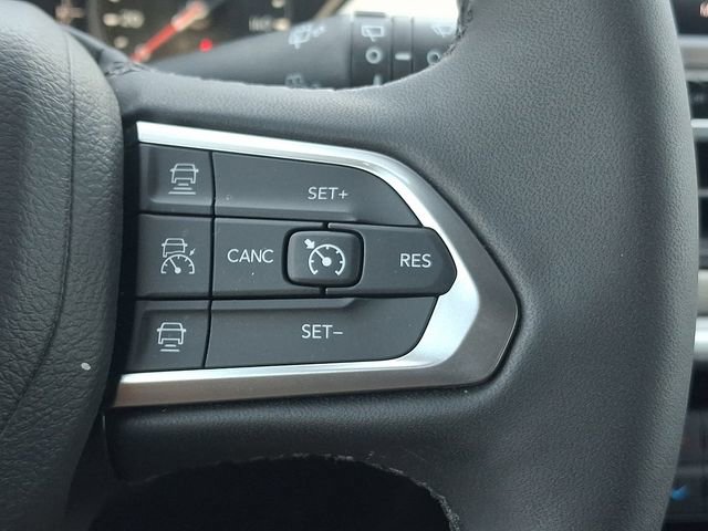 Used 2025 Jeep Compass Limited AWD/4WD image 21
