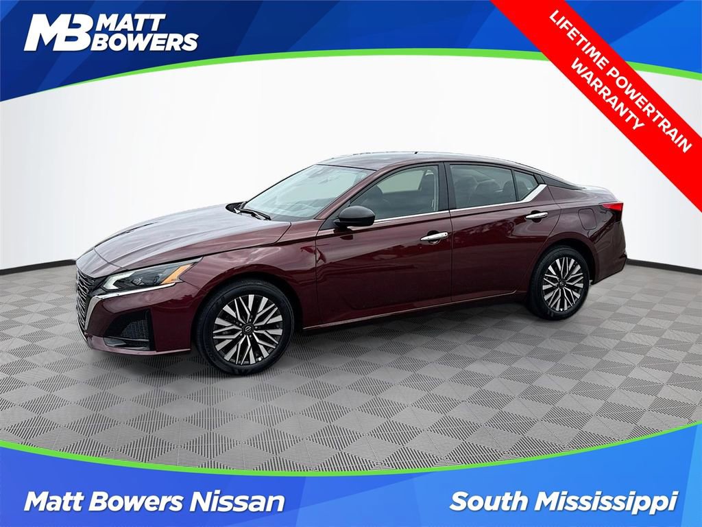 Used 2025 Nissan Altima 2.5 SV AWD/4WD image 1
