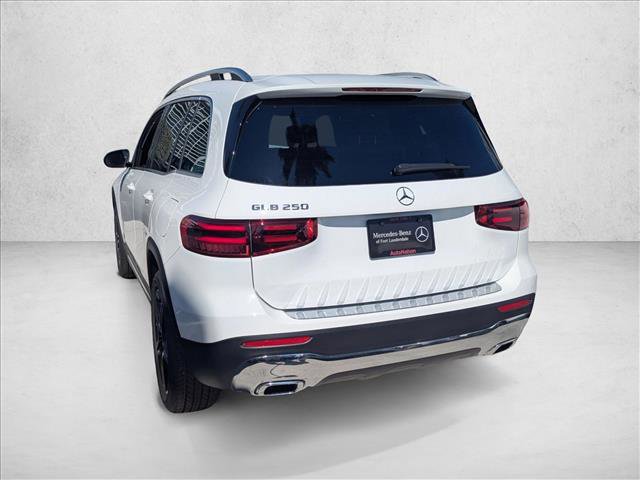 New 2026 Mercedes-Benz GLB 250 image 8