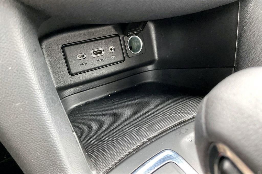 Used 2024 Chevrolet Equinox LT image 24