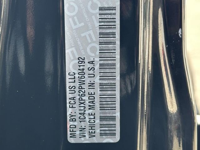 Used 2023 Jeep Wrangler Unlimited Sahara w/ Cold Weather Group image 28