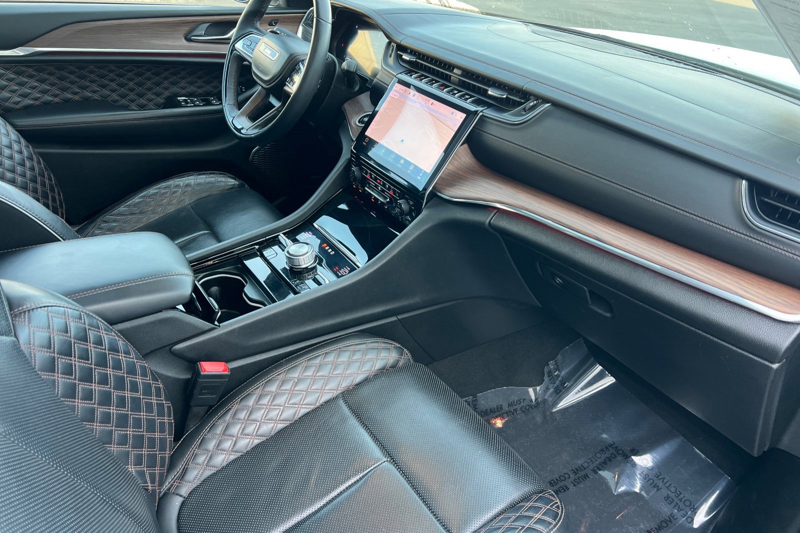 Used 2024 Jeep Grand Cherokee Summit image 17