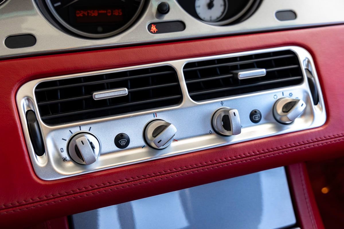 Used 2001 BMW Z8 RWD image 27