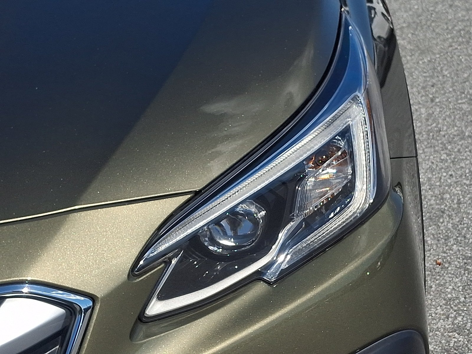 Used 2022 Subaru Outback Touring XT AWD/4WD image 9