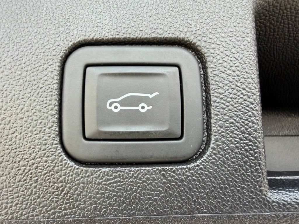 Used 2024 Chevrolet Equinox LT AWD/4WD image 26