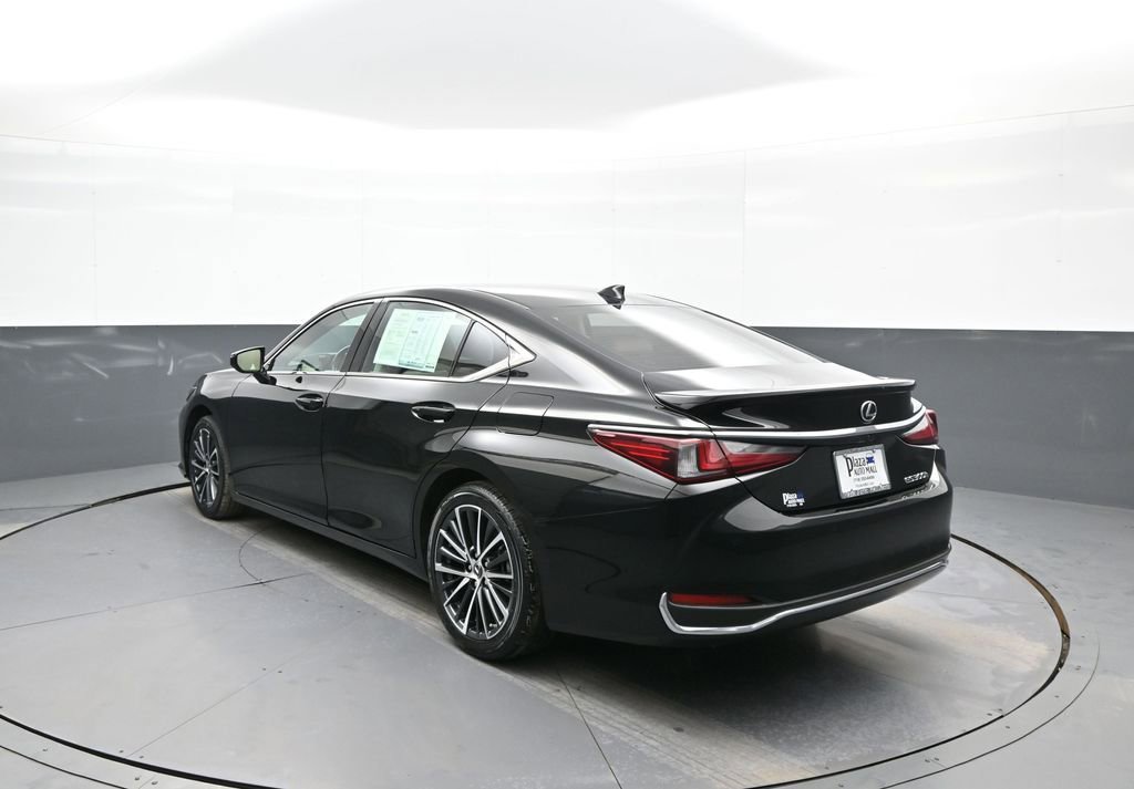 Used 2024 Lexus ES 300h w/ Premium Package FWD image 8