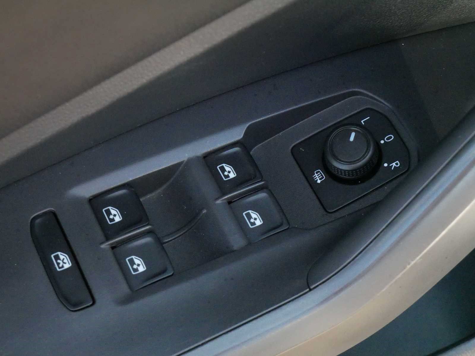 Certified 2020 Volkswagen Jetta S FWD image 19