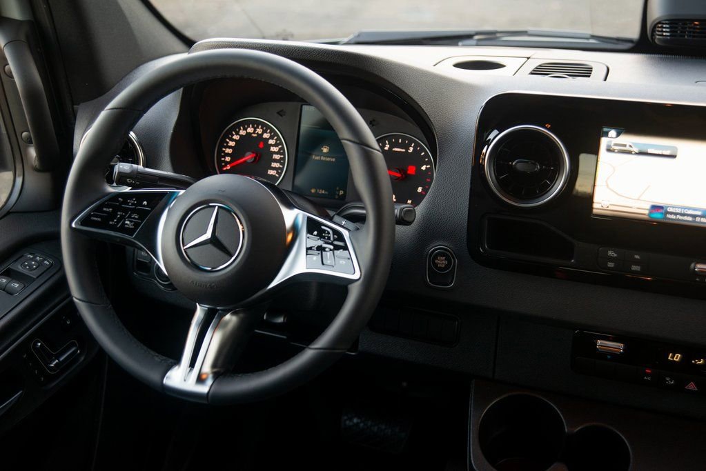 New 2025 Mercedes-Benz Sprinter 2500 image 32