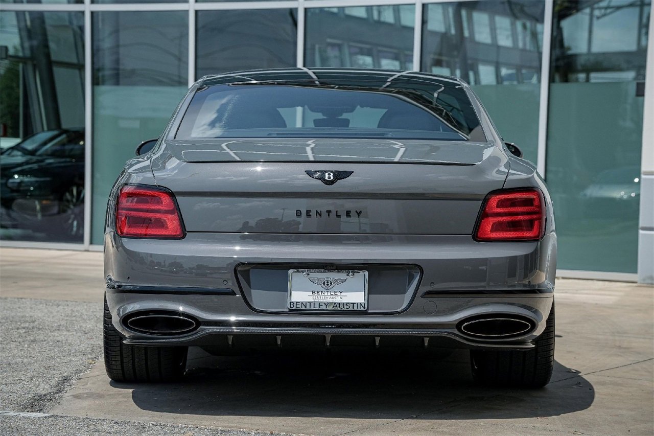 New 2025 Bentley Flying Spur Plug-In Hybrid image 14