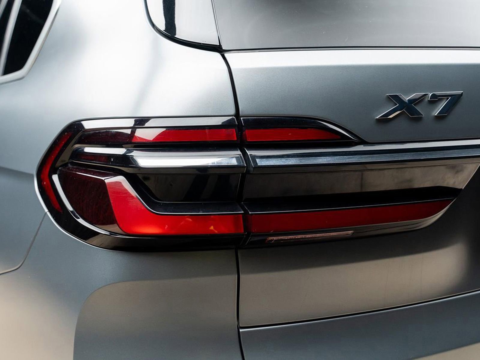 Used 2023 BMW X7 xDrive40i w/ Premium Package image 22