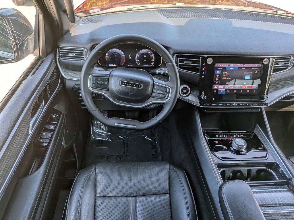 Used 2024 Jeep Wagoneer Series II AWD/4WD image 16