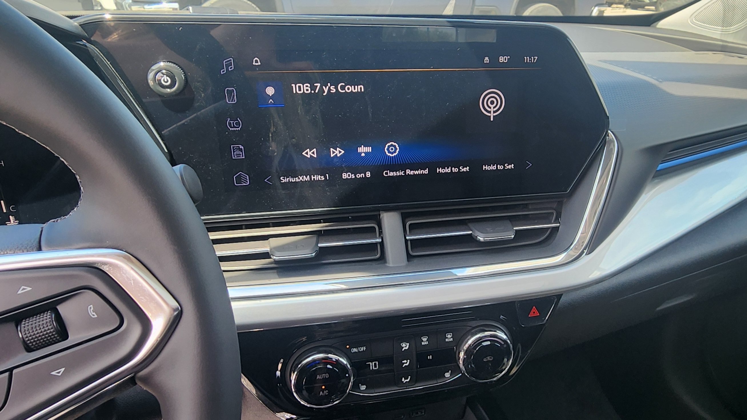 New 2026 Chevrolet Trax LT w/ Sunroof Package FWD image 14