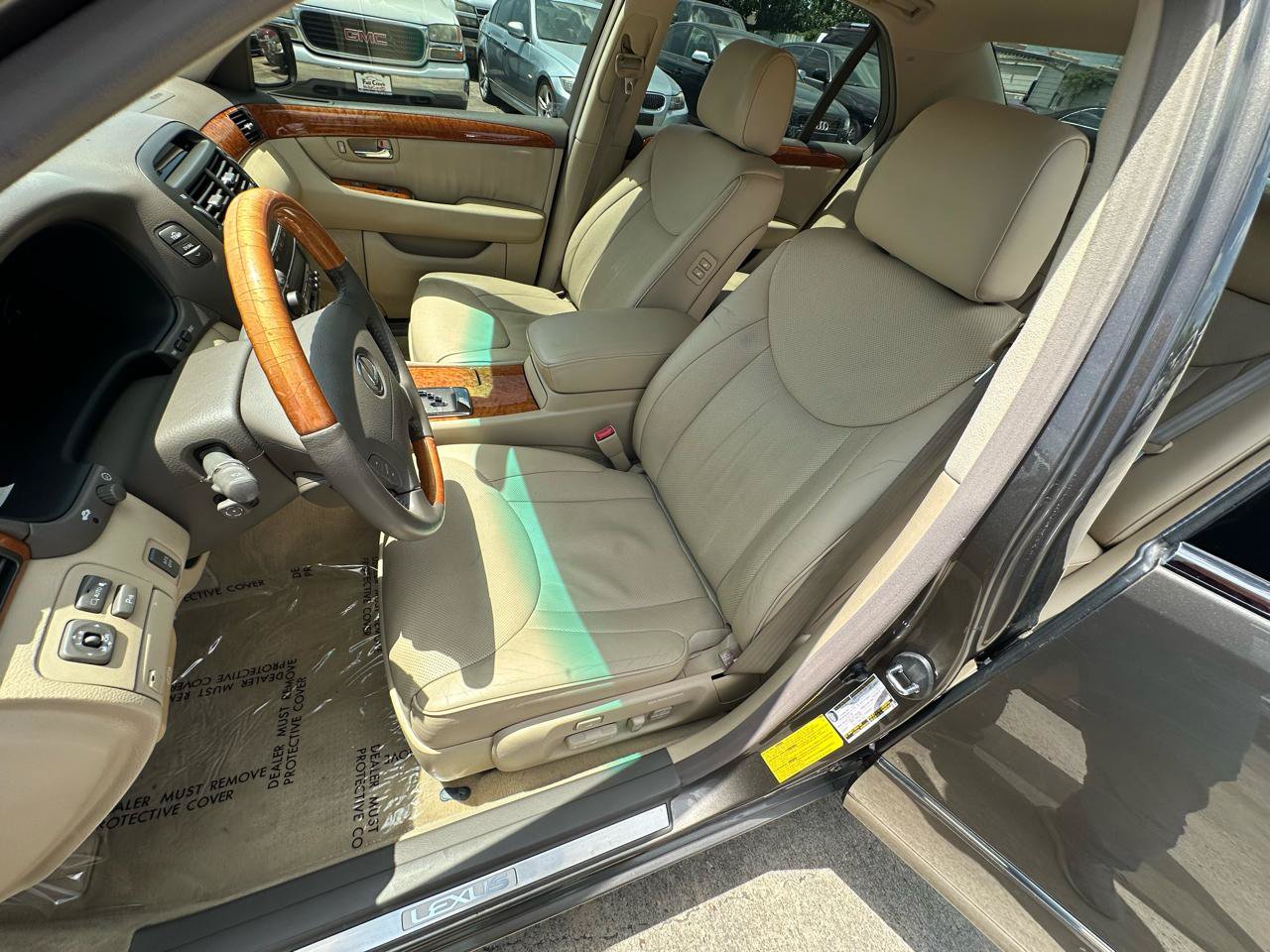 Used 2004 Lexus LS 430 w/ Premium Pkg RWD image 16