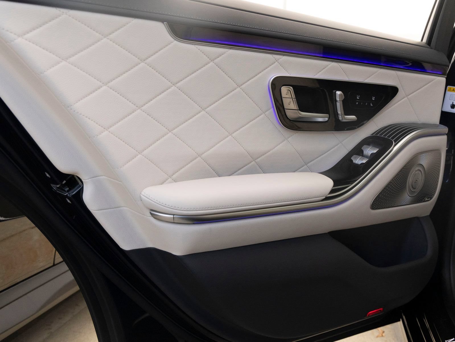 New 2026 Mercedes-Benz S 580 4MATIC Sedan image 18