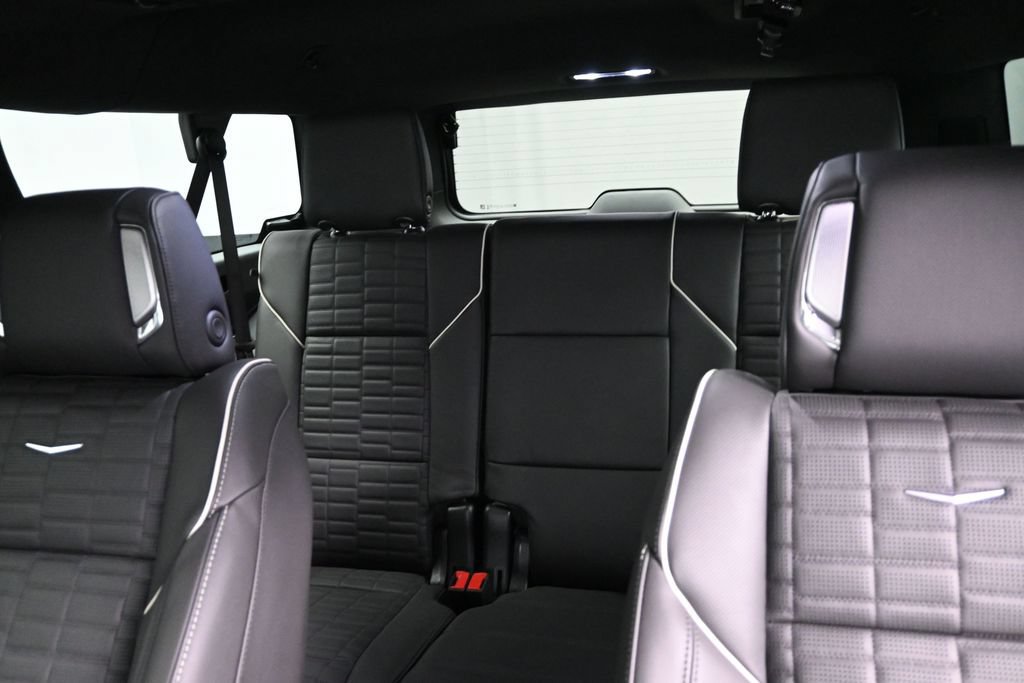 New 2026 Cadillac Escalade ESV V AWD/4WD image 14