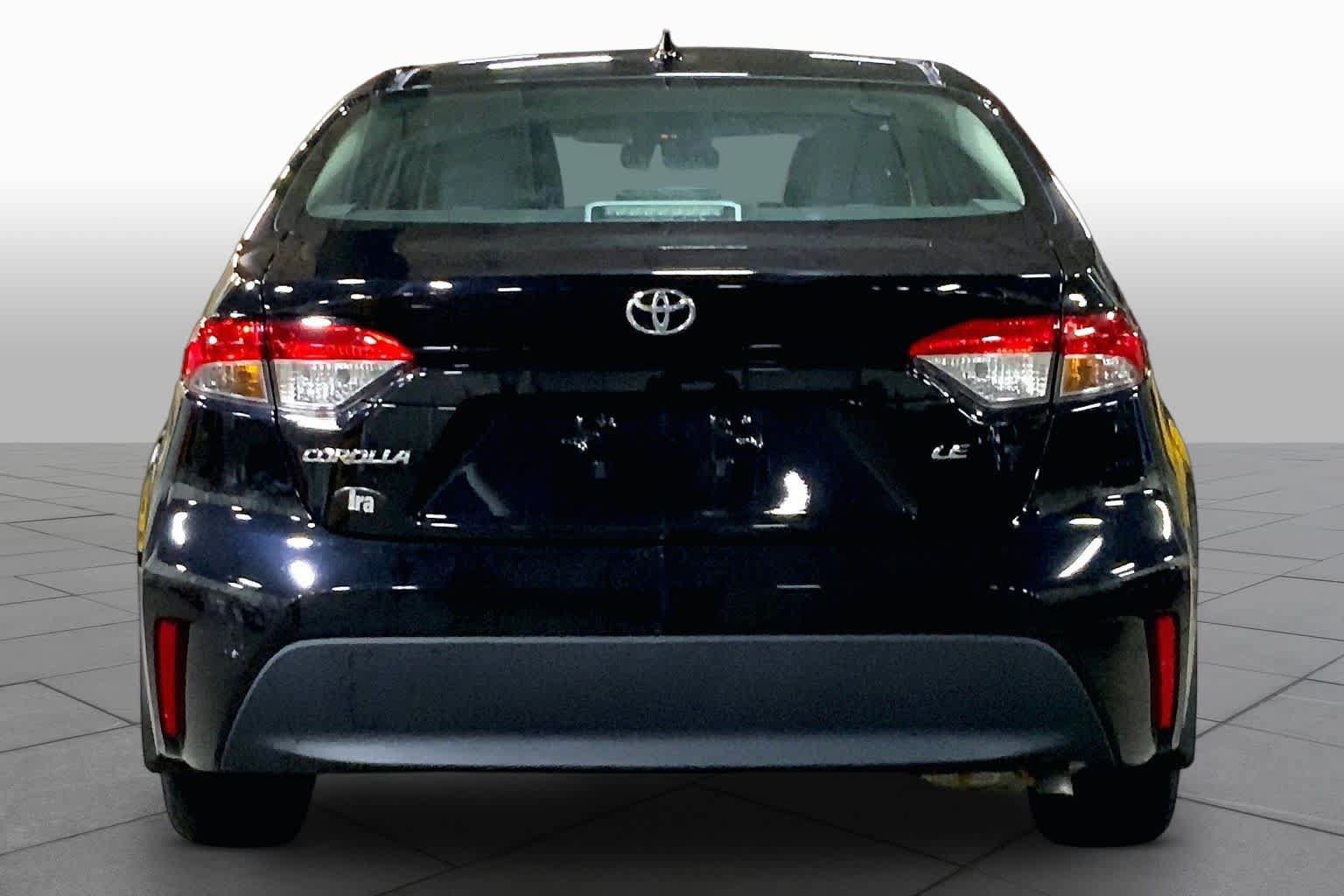 Certified 2024 Toyota Corolla LE FWD image 5