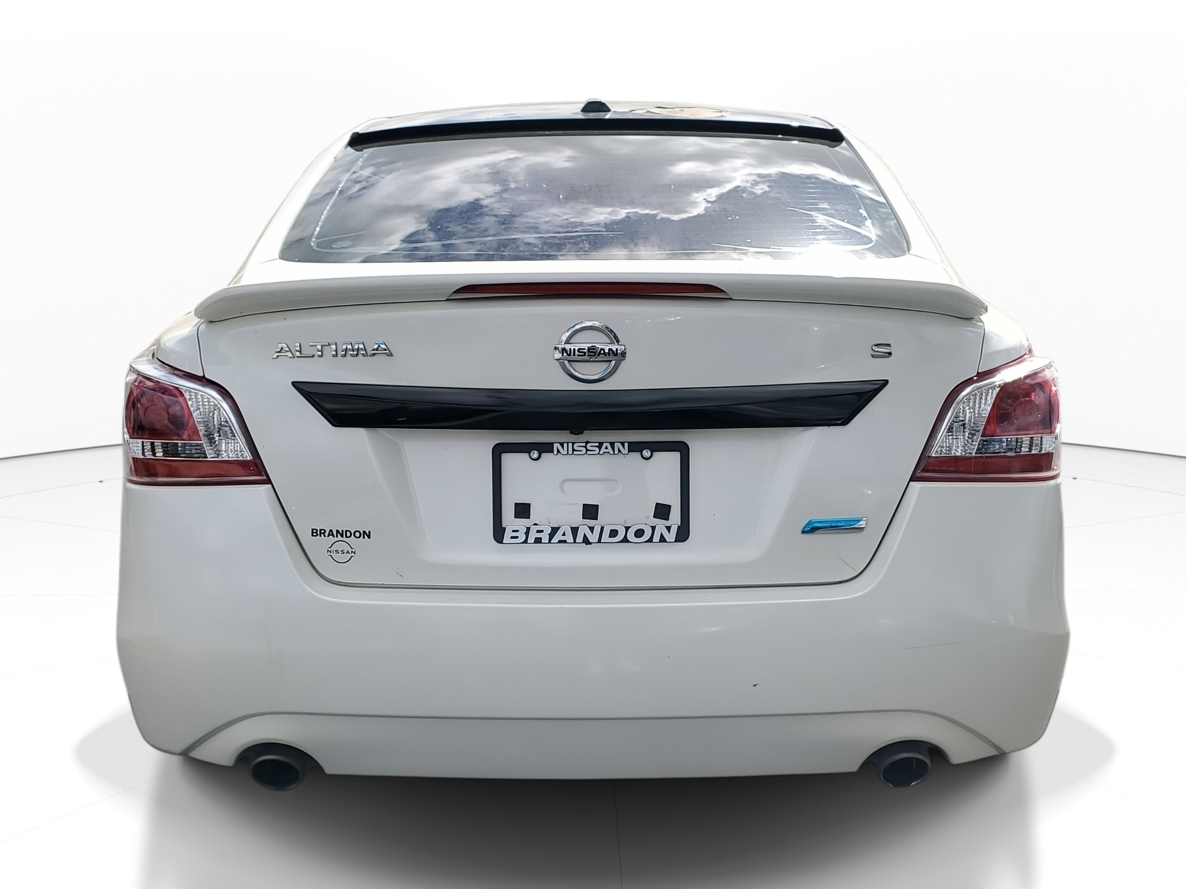 Used 2014 Nissan Altima 2.5 S w/ Sport Value Package image 6