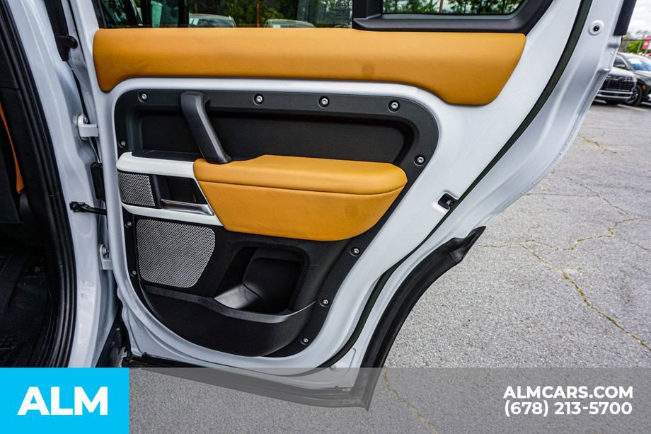 Used 2023 Land Rover Defender 130 SE image 62