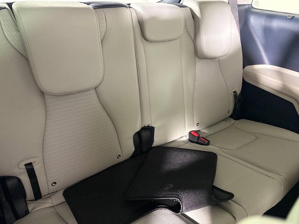 New 2026 Kia Carnival SX Prestige image 17