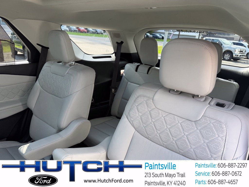Used 2025 Ford Explorer Platinum w/ Ultimate Package AWD/4WD image 22