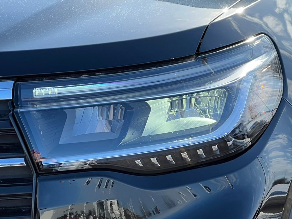 Used 2026 Ford Explorer Active w/ Active Comfort Package image 36