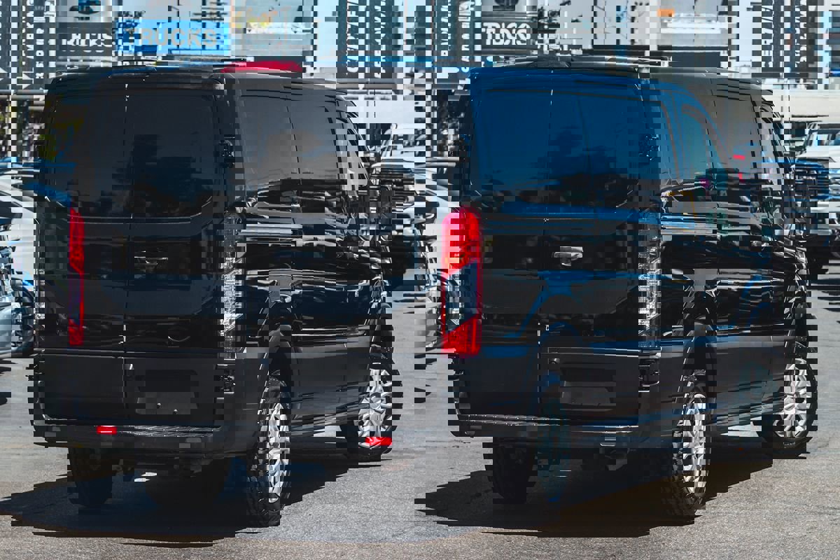 Used 2017 Ford Transit 150 130 Low Roof w/ Exterior Upgrade Package image 3