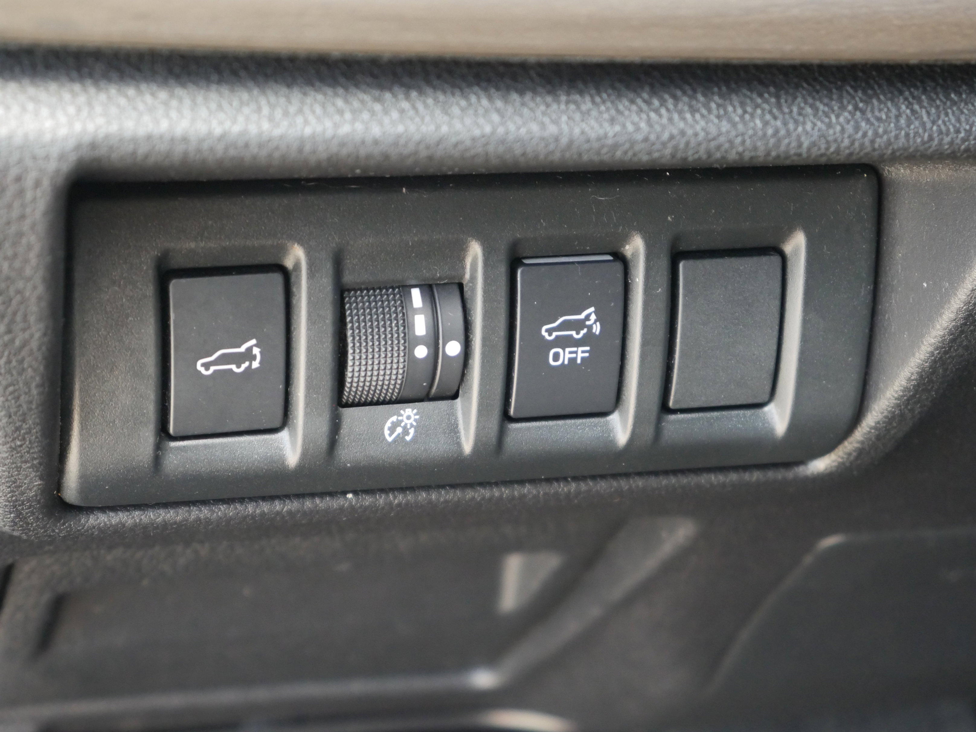 Used 2020 Subaru Outback Limited image 12