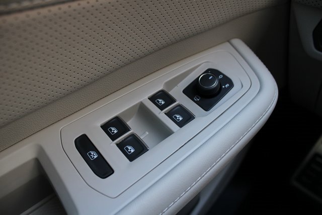 New 2026 Volkswagen Atlas SEL Premium R-Line image 15