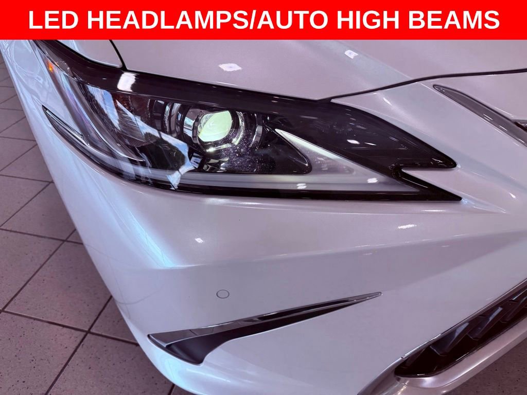 Used 2025 Lexus ES 300h w/ Technology Package FWD image 8