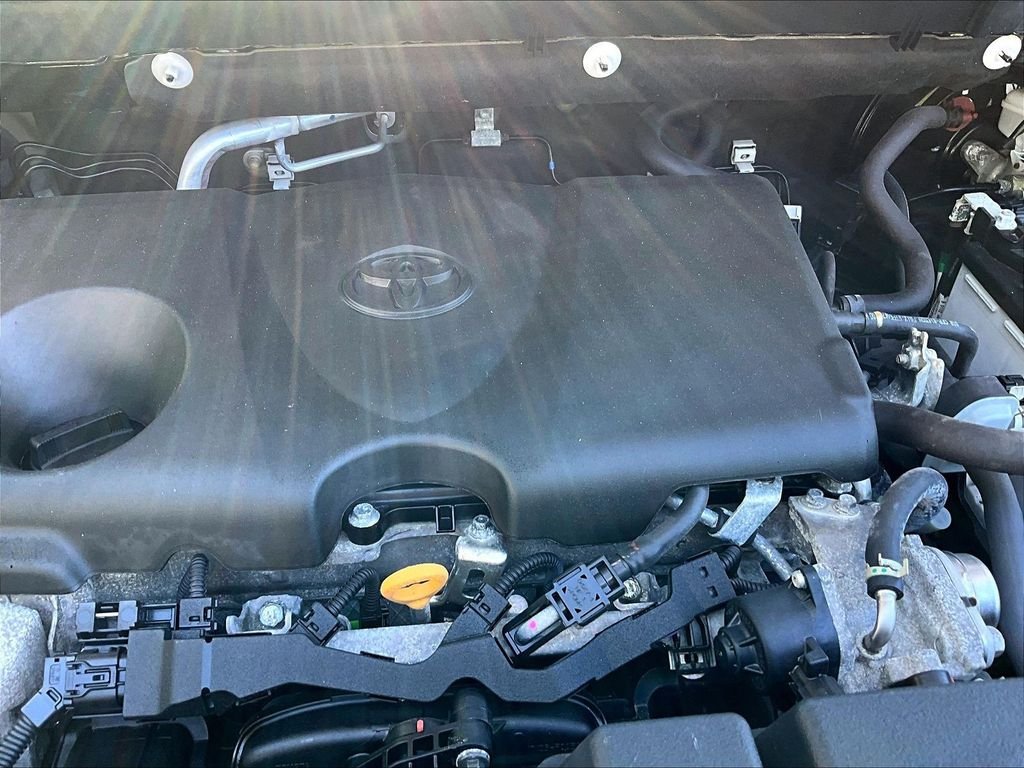 Used 2024 Toyota RAV4 LE AWD/4WD image 34